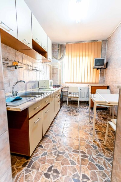 Delfinului, Pantelimon, apartament 2 camere, decomandat, et. 5.