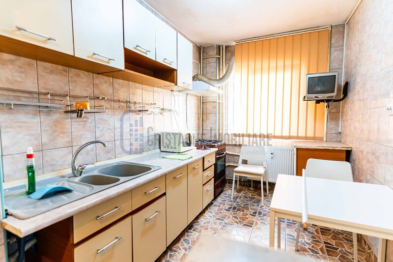 Delfinului, Pantelimon, apartament 2 camere, decomandat, et. 5.